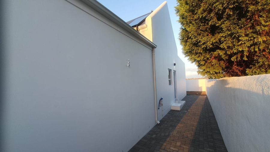 3 Bedroom Property for Sale in Lampiesbaai Western Cape